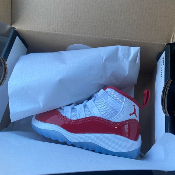 Cherry 11 size 4c - Picture 2 of 3